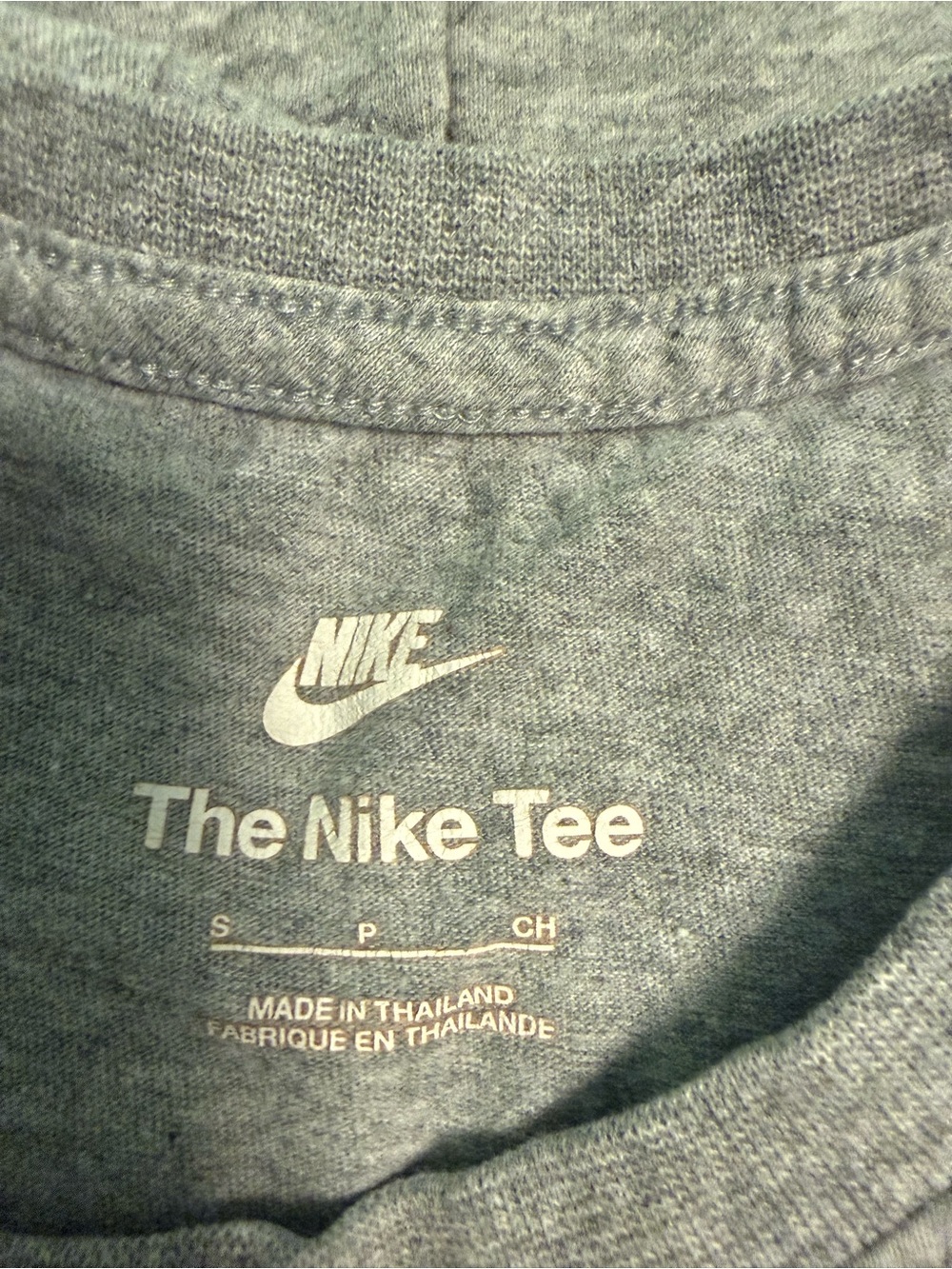 Nike Men’s'Just Do It' Graphic Tee - Gray - Picture 2 of 5
